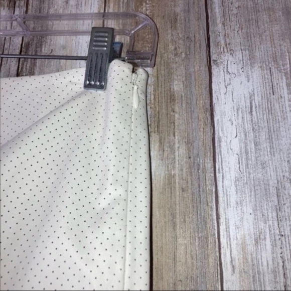 NWT BCBG White Faux Leather Skirt - Picture 3 of 5
